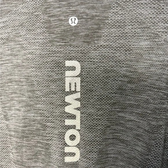 Lululemon Men’s Metal Vent Tech Long Sleeve Shirt X Newton Boulder CO Gray XL - Picture 4 of 10